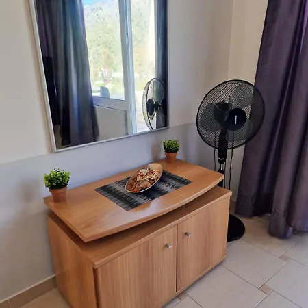 Летний дом Kalogria Beach Apartments Калогрия